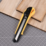 Deli Snap-Off Blade Knife 18mm 003 - Image 5