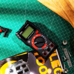 Deli Digital Multimeter 3 1/2"-CAT III-6 - Image 5
