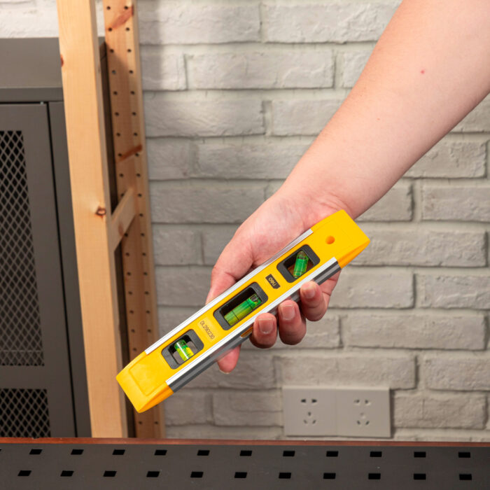 Deli Spirit Level 230X40X17mm - Image 9